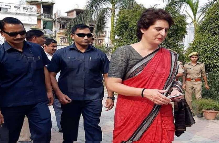 priyanka gandhi बेअसर हुआ प्रियंका गांधी का करिश्मा, यूपी में कांग्रेस की अब तक की सबसे बड़ी हार