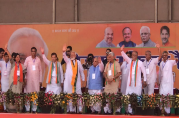 PM modi attack on congress and sam pitroda in rohtak rally जाटलैंड से कांग्रेस पर प्रधानमंत्री मोदी का बड़ा हमला, इन मुद्यों पर घेरा