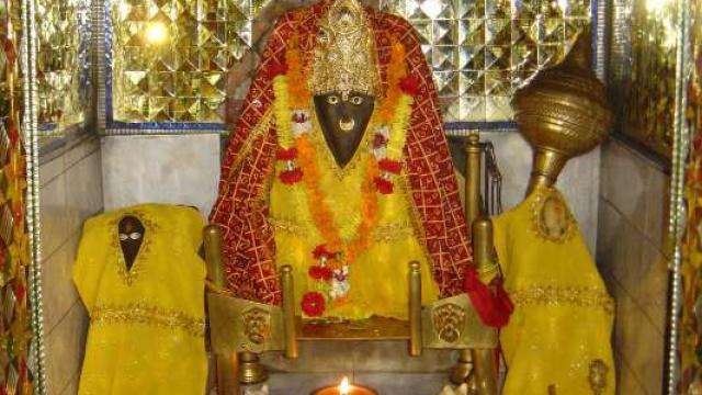 maa baglamukhi