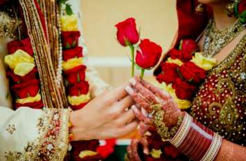 obstacles coming in daughters wedding बेटी की नहीं हो रही शादी तो करें ये उपाय, बन जाएगी दुल्हन