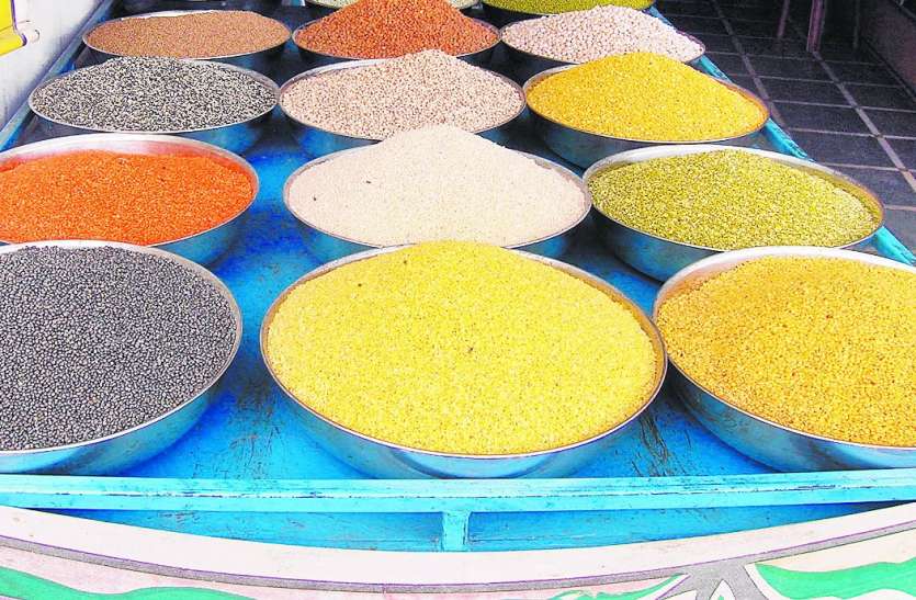 Price increase in pulses दाल में उछाल, बारिश में करेगी और परेशान