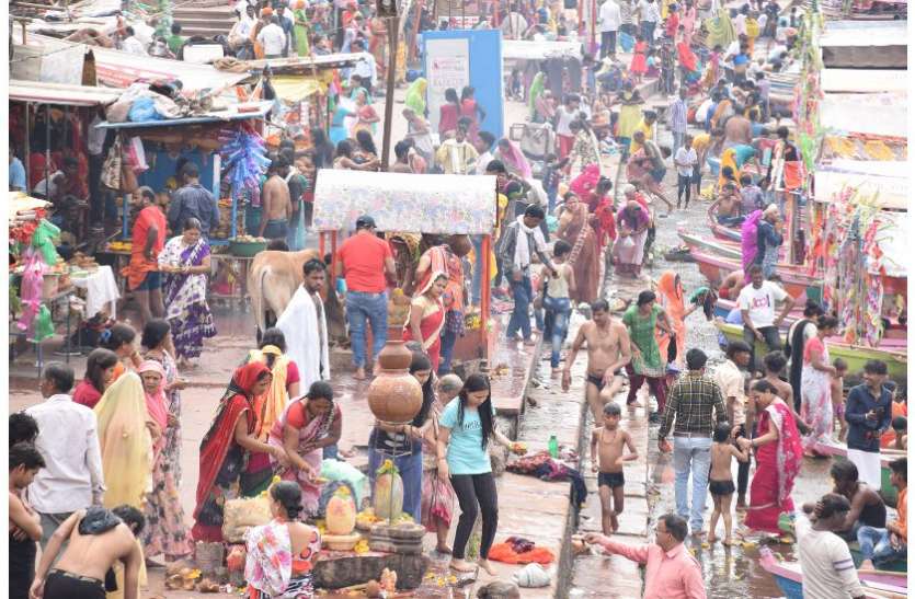 Baishakh Purnima वैशाख पूर्णिमा बन रहा खास संयोग, तीर्थ स्नान, दान पुण्य और अनुष्ठान से मिलेगा विशेष फल