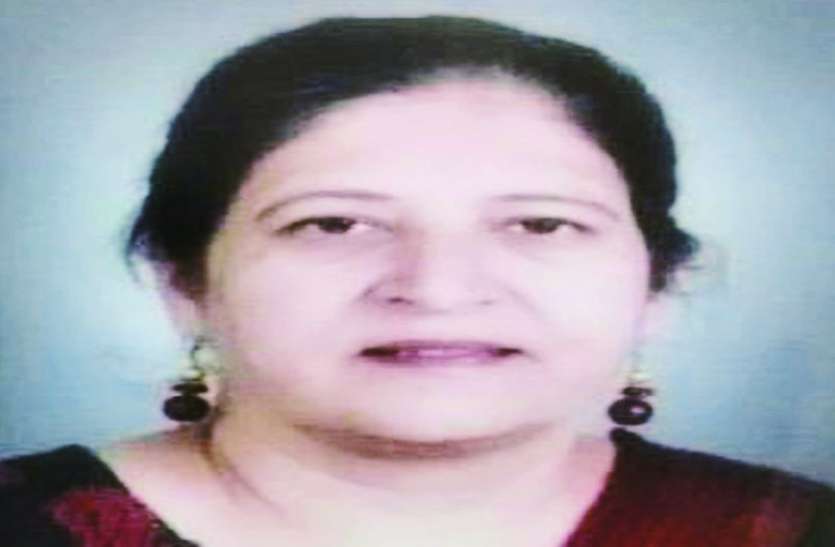 INDORE MOTHER'S DAY : बलात्कार के कलंक को धोकर नाबालिग बेटियों को नया जीवन दे रही ये मां