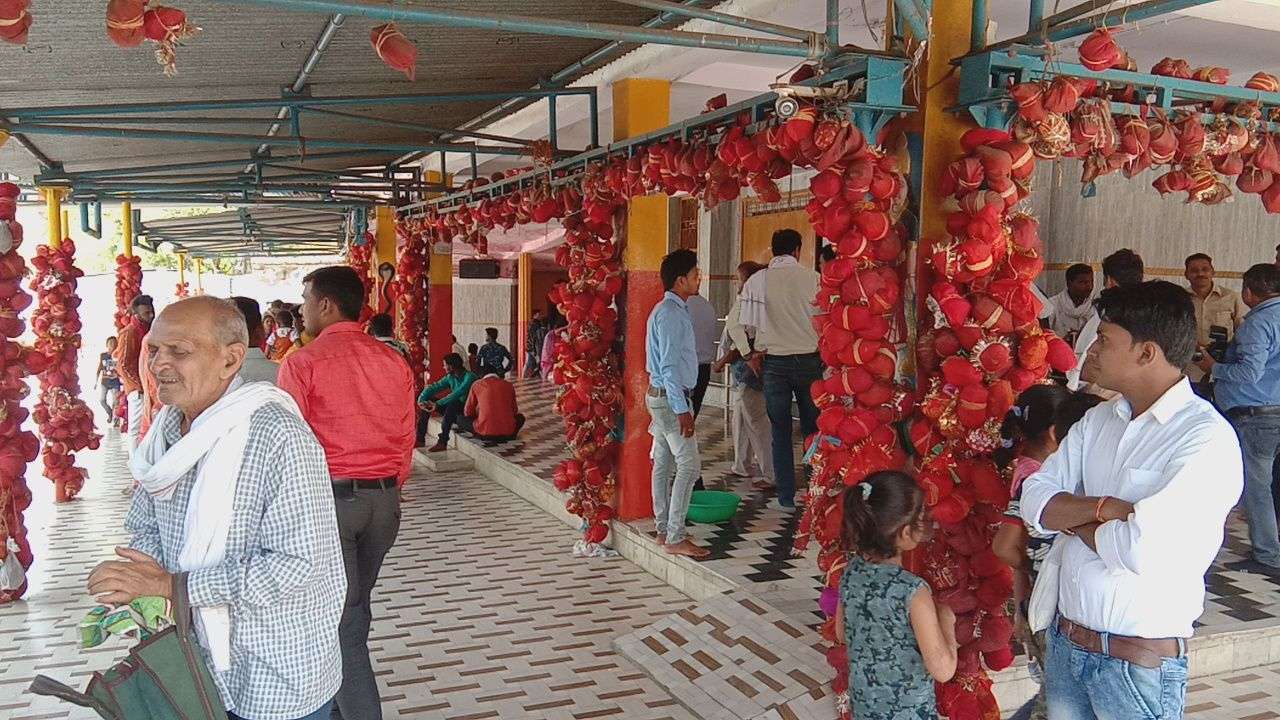 मंदिर में चोरी से मचा हडक़म्प, स्थानीय लोगों में आक्रोश