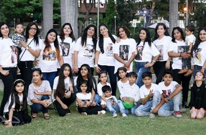 Youth celebrated Mother's Day स्पेशल गिफ्ट संग मां को दिया सरप्राइज