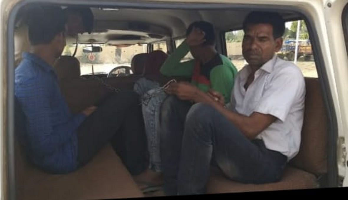 Ganja was sold for years near police station थाना के बगल में वर्षों से बिक रहा था गांजा