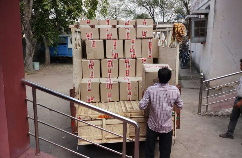 अब टिफिन बॉक्स में रहेगा आंगनबाड़ी केंद्रों में बच्चों के लिए आने वाला दूध, इस टिफिन में ये होगा खास, पढि़ए खबर...