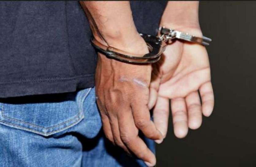 गिरफ्तार ईरान: युनाइटेड किंगडम के लिए जासूसी के जुर्म में एक शख्स को 10 की कैद