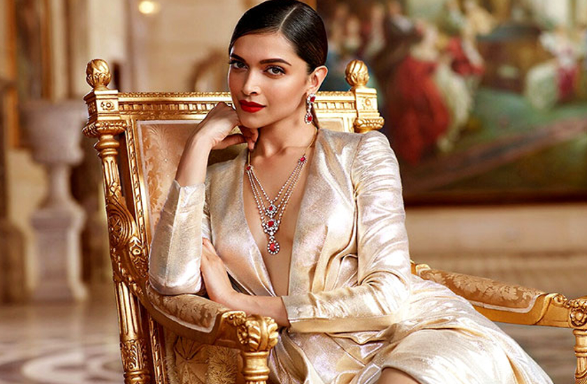 Deepika padukone brand value 700 crore in 2019 | दीपिका पादुकोण बनीं देश की  नंबर 1 'सेलिब्रिटी ब्रांड', 700 करोड़ के करीब है कमाई | Patrika News