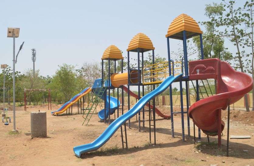Here's the Open Gym यहां है ओपन जिम, शरीर को करें तंदरूस्त