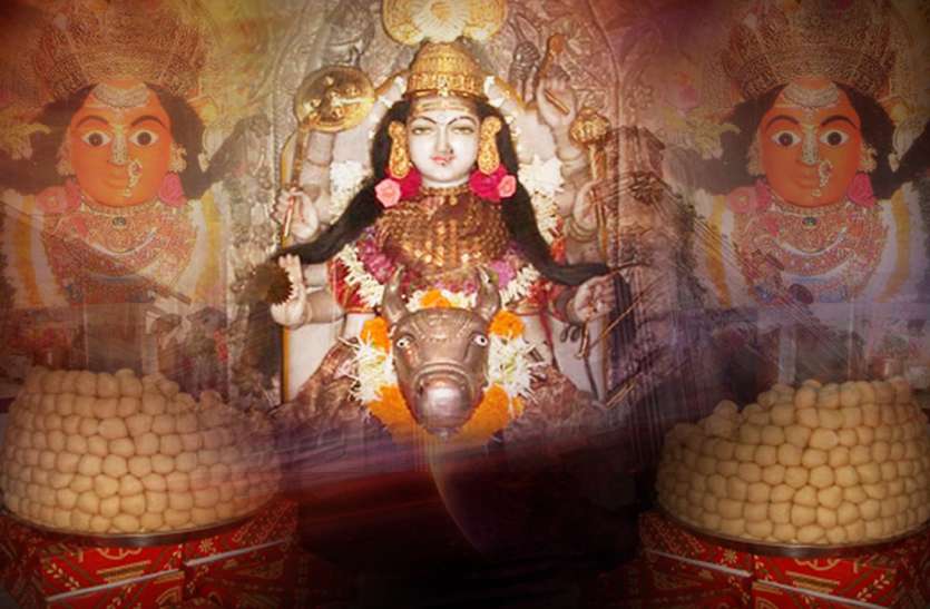 mumba devi mandir यहां हर रोज बदलता है देवी मां का वाहन, दर्शन के लिए आने वालों की बदल जाती है किस्मत