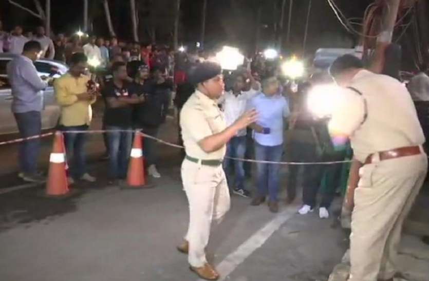 guwahati blast गुवाहाटी में सेंट्रल मॉल के बाहर ग्रेनेड ब्लास्ट, 6 लोग घायल