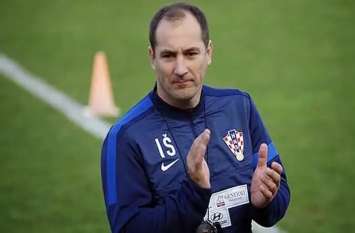new indian football coach igor stimac called 37 players for camp फुटबॉल : 20 मई से लगने वाले शिविर के लिए कोच स्टीमाक ने 37 खिलाड़ियों को बुलाया