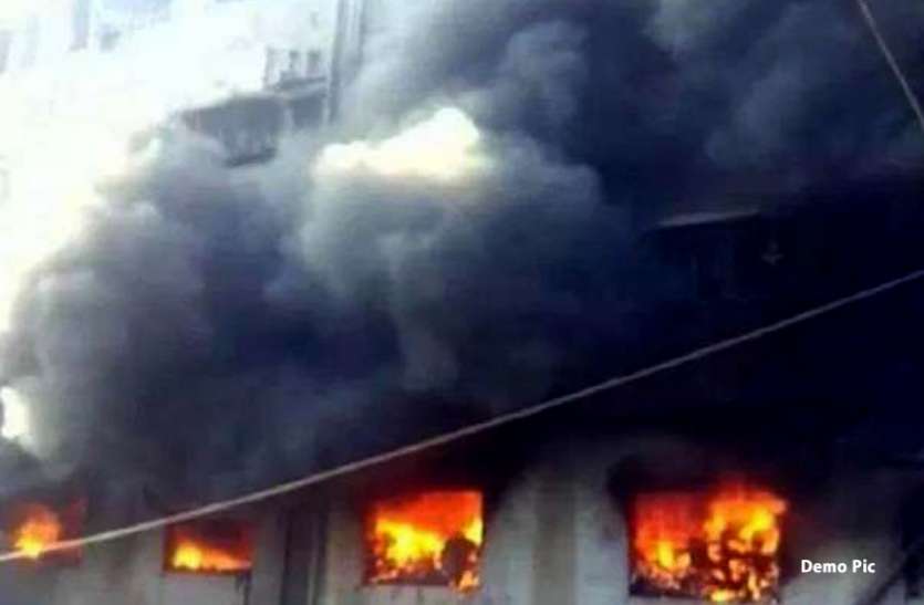 fire accident पुणे में आग हादसा, दहकती इमारत से 25 लोगों को बचाया गया, रेस्क्यू ऑपरेशन जारी