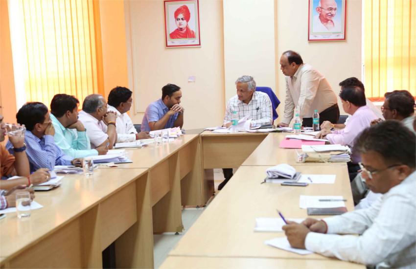 The commissioner has given the PWD the delay, कमिश्नर ने पीडब्ल्यूडी को दी मोहलत, 10 जून के बाद यदि भवन नहीं हुआ हैंडओवर तो होगी कार्रवाई
