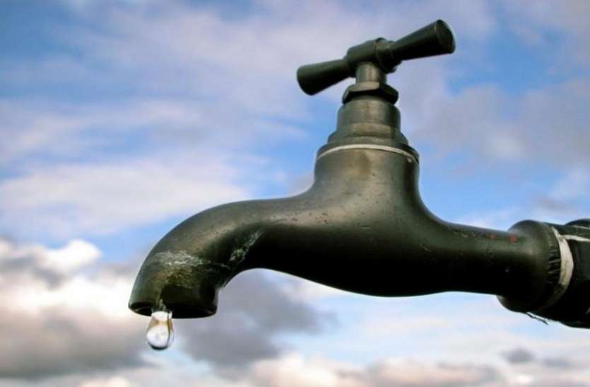 Water Problem केनाल खाली होने से फसल सूखने के कगार पर