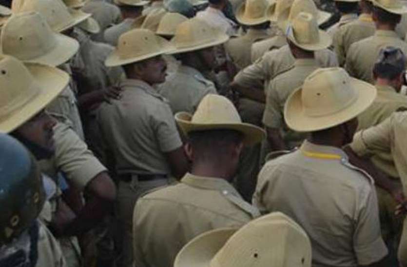 hat cap कर्नाटक की हैट सजेगी उत्तर प्रदेश पुलिस के सिर!