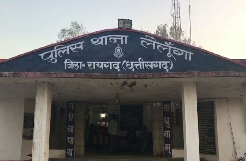 शादी के कुछ दिन पहले भाई-बहन ने युवती का किया अपहरण, फिर कई दिनों तक युवक ने युवती के साथ किया गंदा काम शादी के कुछ दिन पहले भाई-बहन ने युवती का किया अपहरण, फिर कई दिनों तक युवक ने युवती के साथ किया गंदा काम
