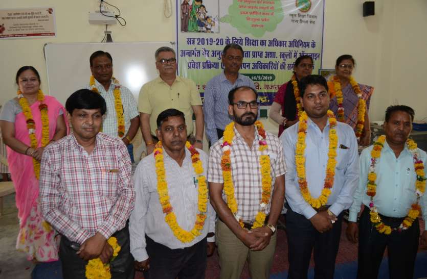 100 percent result पांच साल से स्कूल का 100 परसेंट रिजल्ट लाने वाले प्राचार्य ने बताया सफलता का सूत्र