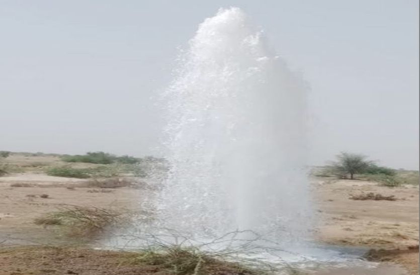 How long will the flowing water flow आखिर कब तक बहता रहेगा व्यर्थ पानी, फिर टूटी बीसलपुर पेयजल लाइन