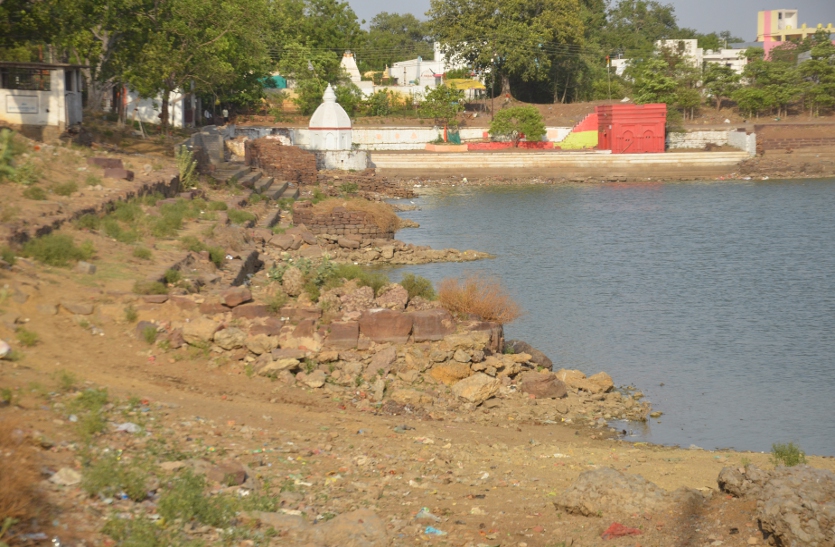 kho kho pond इतिहास बनने के कगार में है कलचुरि वंश का खो-खो तालाब, यें हैं खासियत