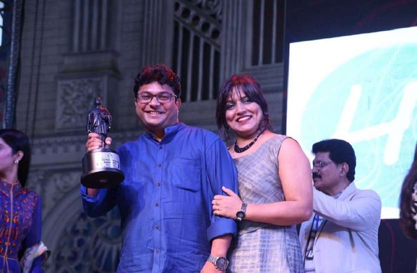 dadasaheb phalke film foundation award 2019 वीरेंद्र राठौर को मिला दादा साहेब फाल्के फिल्म फाउंडेशन बेस्ट मेंटर- फिल्म एकडेमी अवॉर्ड-2019