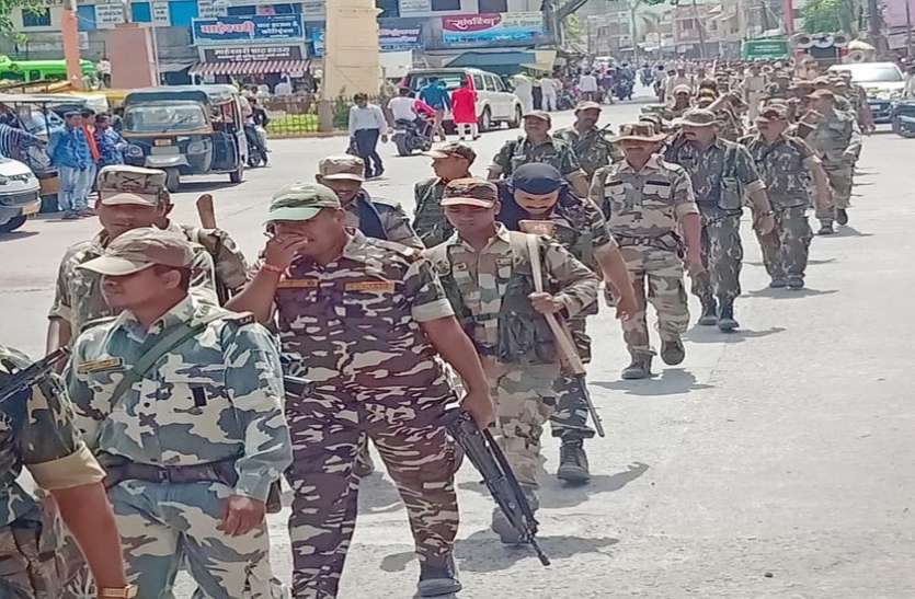 Crpf & police पैरा मिलिट्री की सात कंपनियां तैनात