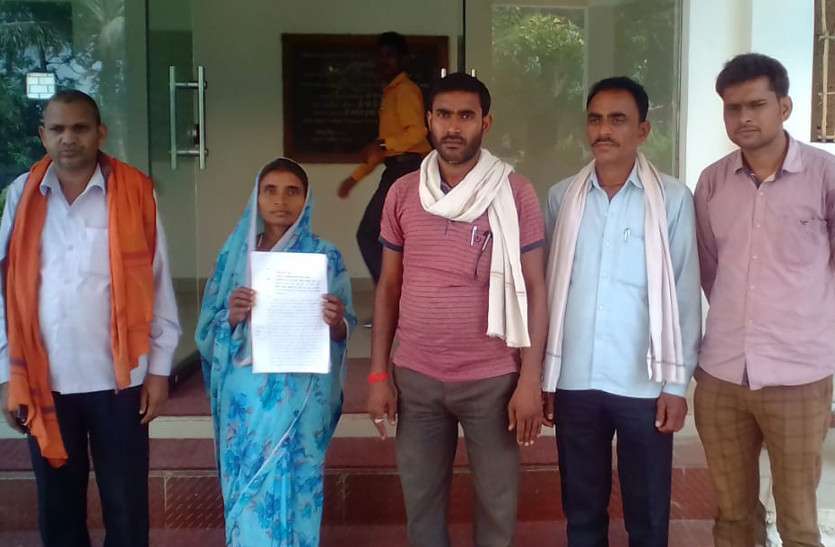 Complaint टीआई ने आधी रात महिला को बुलाया थाना, कहा- पूरी करो ये डिमांड तब छोड़ूगा पति और भाई को, आईजी ने दी ये सजा