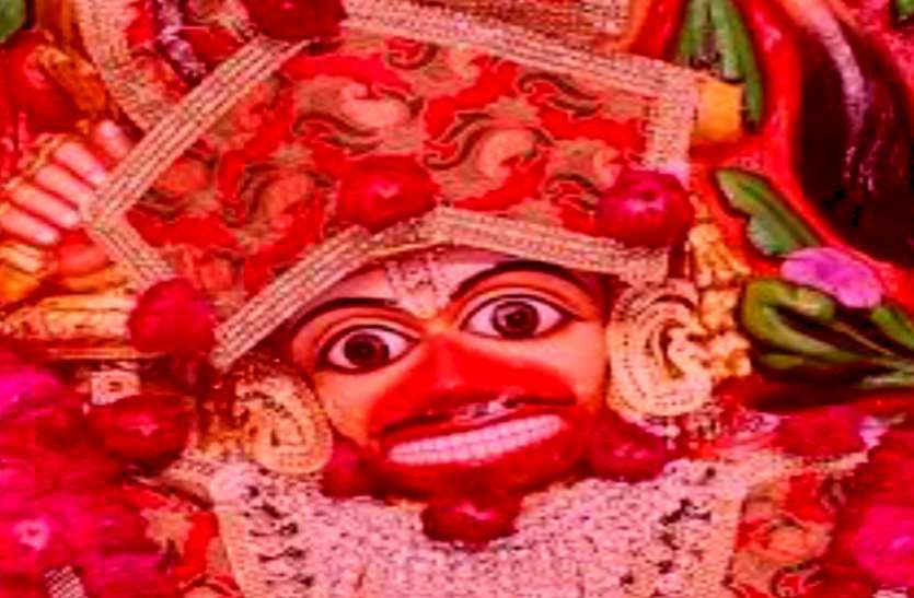 hanuman ji जब शनिदेव पर गुस्से से लाल हो गए थे महाबली हनुमान जी