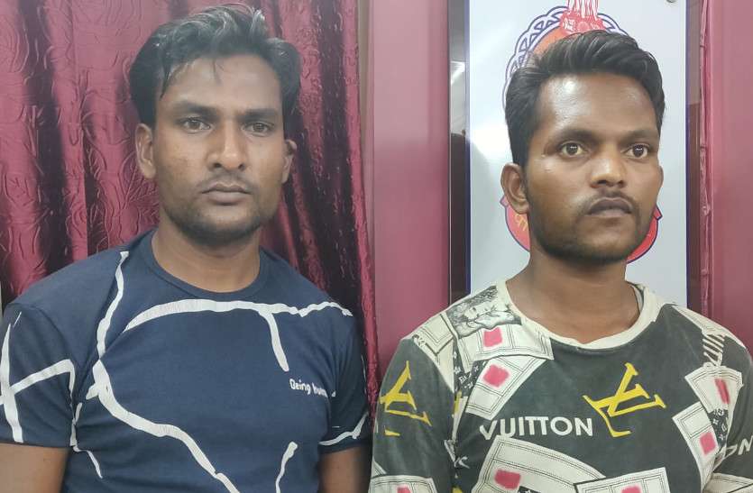 लूट का आरोपी पकड़ाया, व्यापारी की आंख में मिर्च पाउडर डालकर घटना को दिया था अंजाम लूट का आरोपी पकड़ाया, व्यापारी की आंख में मिर्च पाउडर डालकर घटना को दिया था अंजाम