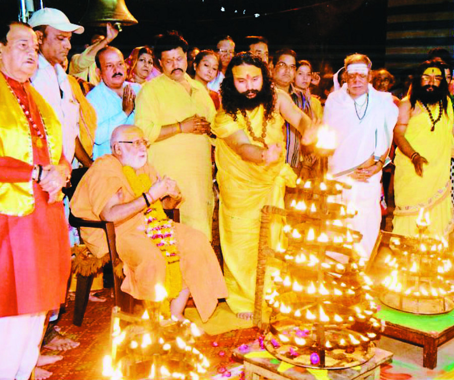 anushthan बगलामुखी मंदिर में पंच पर्व महाआरती