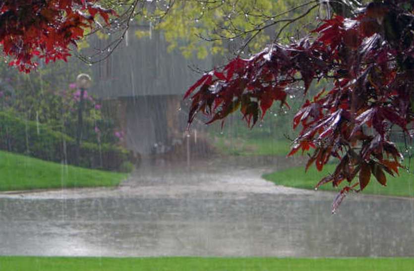 rain and thunderstorm बारिश ने मौसम को बनाया खुशनुमा, खिल उठे किसानों के चेहरे