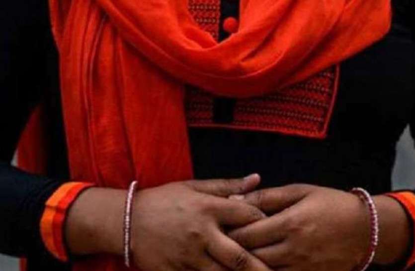 AlwarGangRape : Rape Of Married Women In AlwarAlwarGangRape : Rape Of Married Women In Alwar अलवर में सामने आया एक और रेप का मामला, रात को विवाहिता के साथ भाई के ससुर ने किया बलात्कार