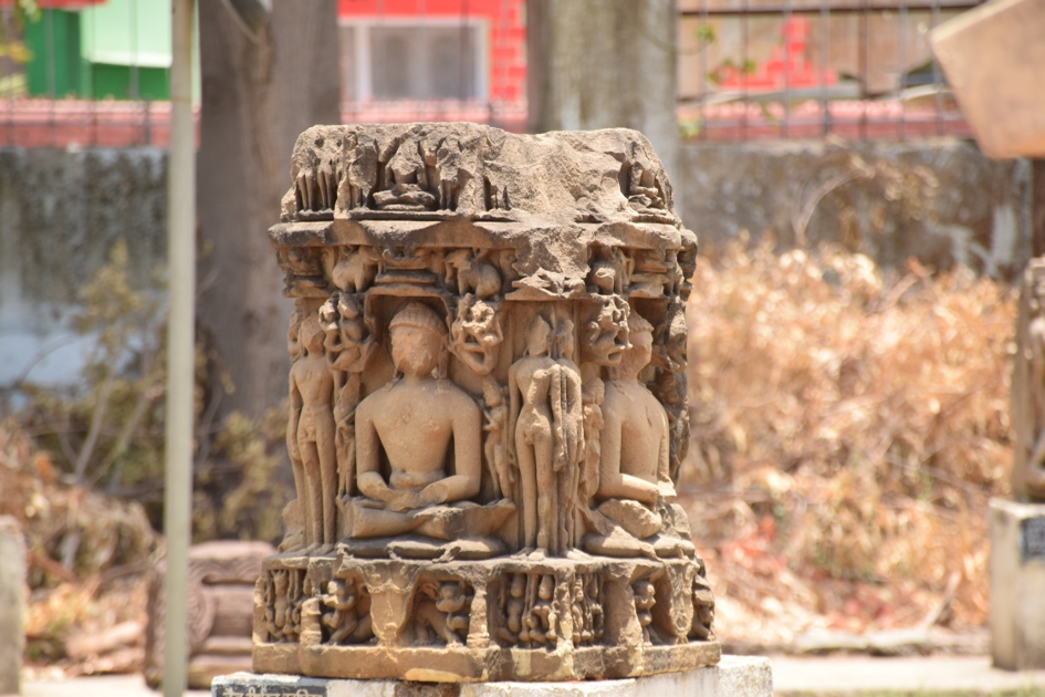 बेनूर होता जा रहा है ऐतिहासिक संग्राहलय, क्योंकि मूर्तियां वापस नहीं लौटीं बेनूर होता जा रहा है ऐतिहासिक संग्राहलय, क्योंकि मूर्तियां वापस नहीं लौटीं