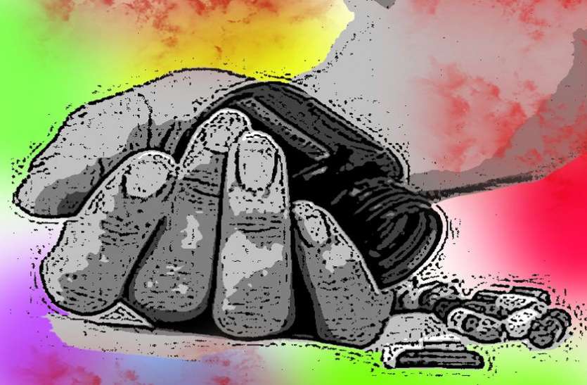 indore इंजेक्शन का ओवरडोज लेकर फॉर्मासिस्ट ने की खुदकुशी, यहां मिला शव