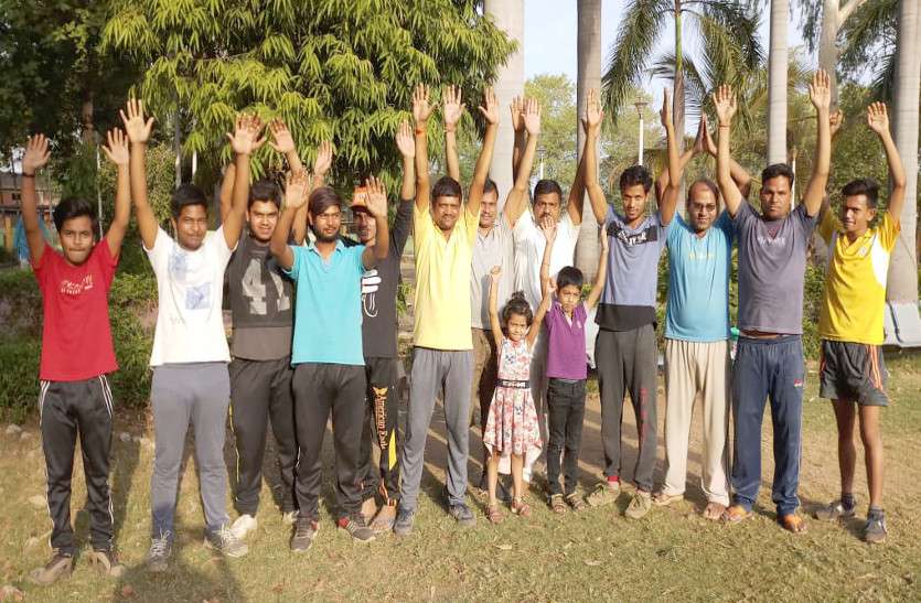 पत्रिका के हमराह कार्यक्रम में शामिल हुए डीएमओ केपी कर्ष ने सराहना करते हुआ पत्रिका हमराह: शहर के युवाओं ने हमराह कार्यक्रम में हिस्सा लेकर शरीर को रखा स्वस्थ