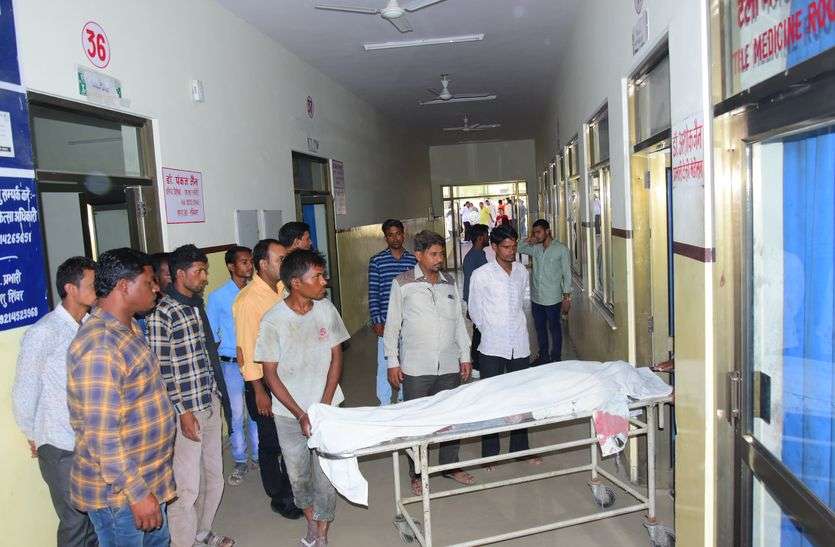 break wall come death दीवार तोड़ कर आया काल