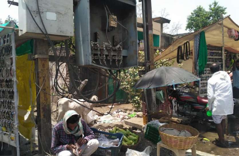 news खुले ट्रांसफार्मर दे रहे हादसों को आमंत्रण