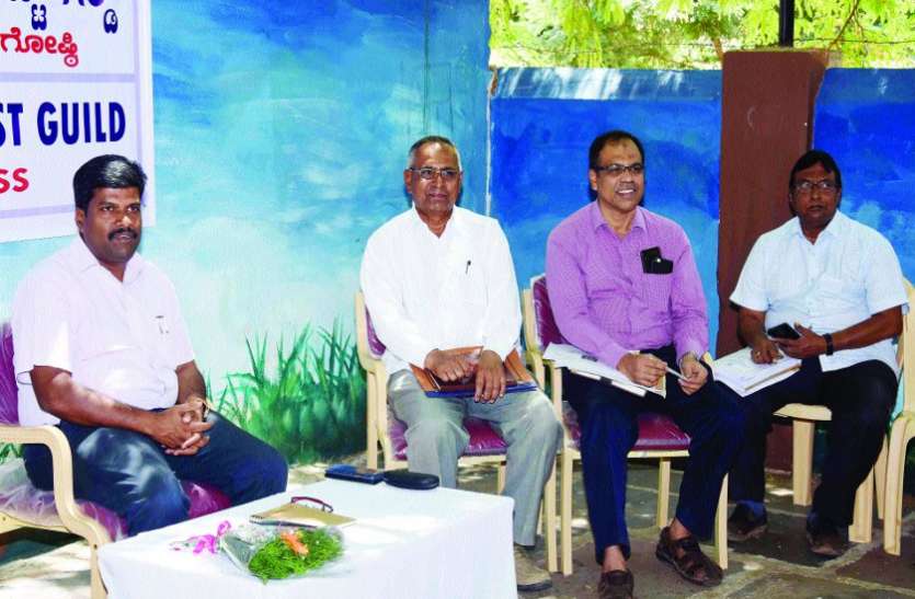 प्रति व्यक्ति 120 लीटर पानी देने का लक्ष्य प्रति व्यक्ति 120 लीटर पानी देने का लक्ष्य