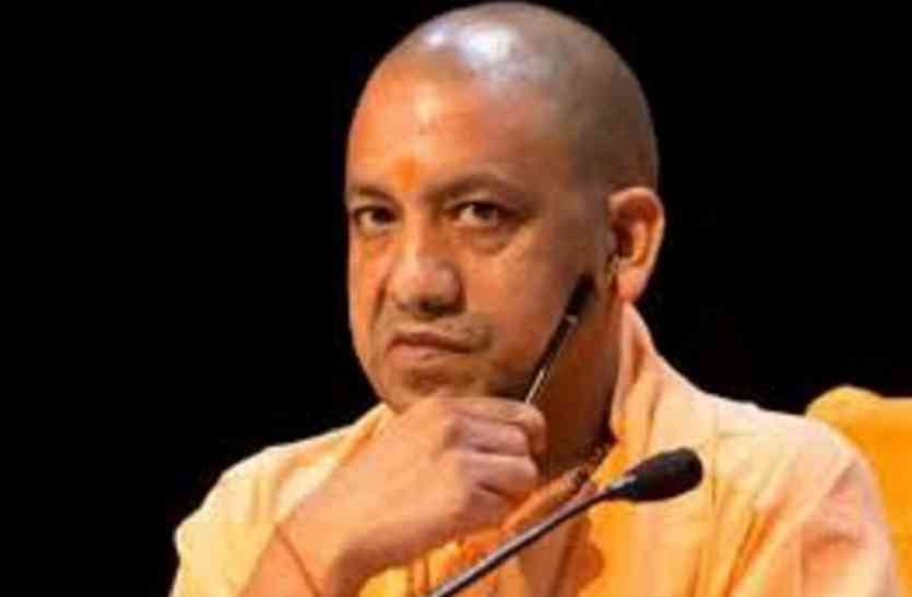 cm yogi adityanath सीएम योगी ने अफसरों से मांगे इन 10 खतरनाक लोगों की सूची, लेंगे सबसे बड़ा एक्शन
