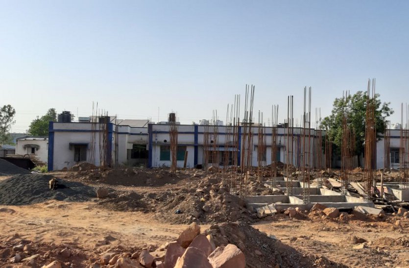 patrika news स्वास्थ्य केंद्र को सिविल अस्पताल बनाकर बढ़ाएंगे स्वास्थ्य सुविधाएं