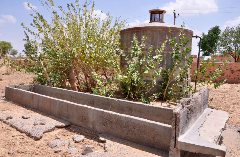 Pump House Lockdown Effect: Construction of Stuck Pump House!