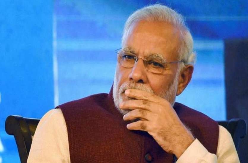 Modi तेल आयात, खपत में कमी देश में आर्थिक मंदी का संकेत