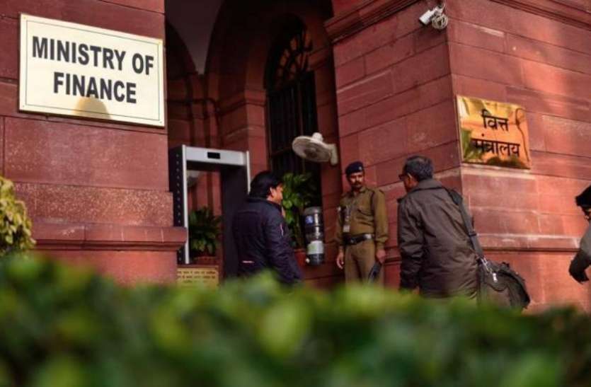 fm सरकार की 656 करोड़ रुपए की पूंजी के बदले शेयर जारी करेगा एएआई, वित्त मंत्रालय ने दिया आदेश