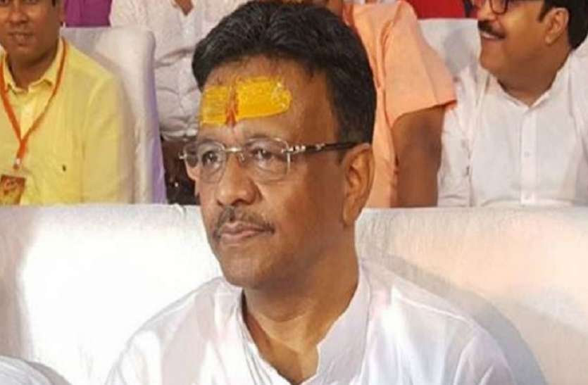 kolkata,west bengal पश्चिम बंगाल: अब ब्राह्मणों को लुभाने में जुटी ममता सरकार, भत्ता देने की घोषणा की