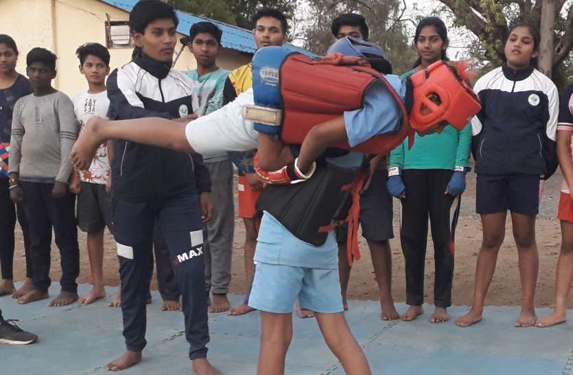 seoni समर कैम्प में हो रही राष्ट्रीय स्पर्धा में पदक जीतने की तैयारी