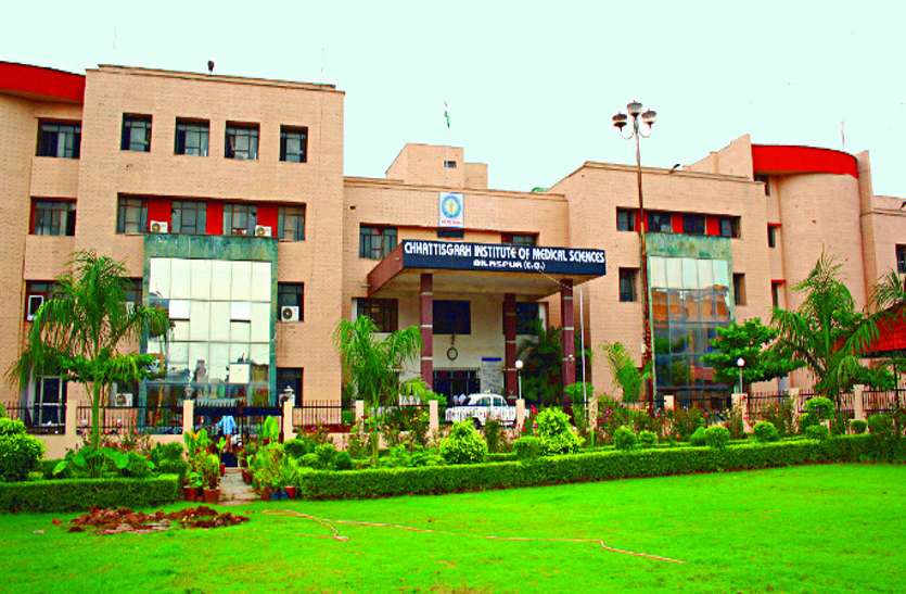 Doctor's Summer Vacations Rejected cims के सभी डाक्टरों के ग्रीष्मकालीन अवकाश निरस्त, डीन से मिलकर जतायी नाराजगी,डीएमई का है फरमान