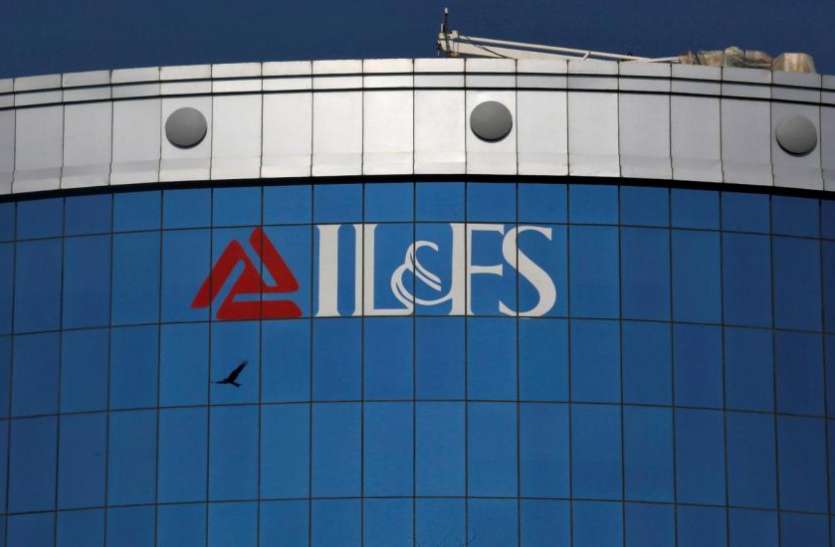 ILFS crisis ILFS Crisis: ED ने मुंबई में चार निदेशकों के घर व ऑफिस में छापेमारी की