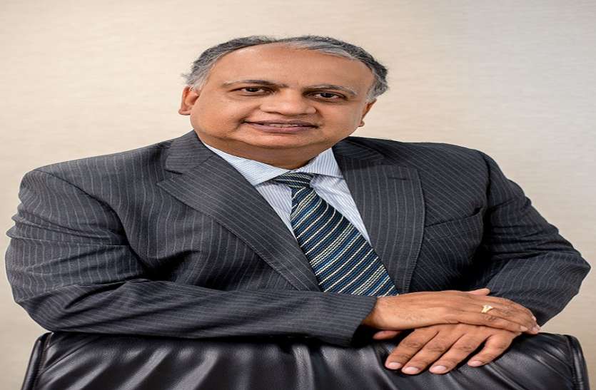 Sanjay Dutta छुट्टियों में ऐसे उठाएं ट्रैवल इंश्योरेंस के फायदे