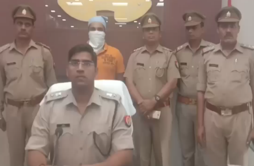 news बाइक सवारों से कहासुनी पर कार सवार युवकों ने कर दी थी हत्या, पुलिस ने एक आरोपी को किया गिरफ्तार - देखें वीडियो